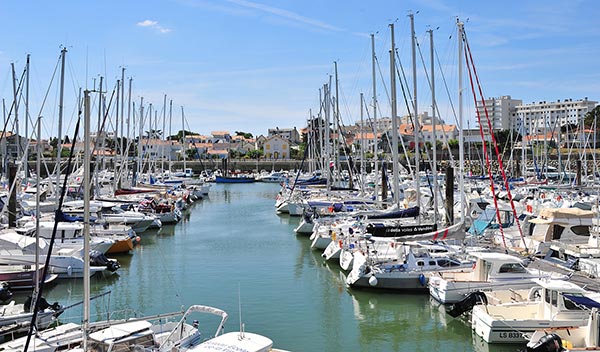 Vue du port de plaisance à Saint-Gilles-Croix-de-Vie en Vendée